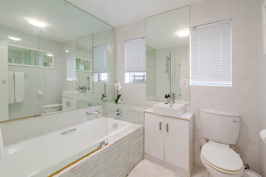3 Bedroom Property for Sale in Tamboerskloof Western Cape